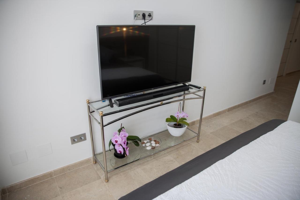 Spacious 200 Sq.M. Penthouse With Sea View Terraces Торремолинос Экстерьер фото